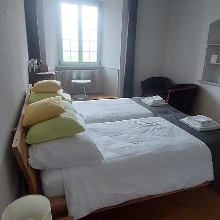 Auberge De Bellelay Restaurant Chez Aron Balde المظهر الخارجي الصورة