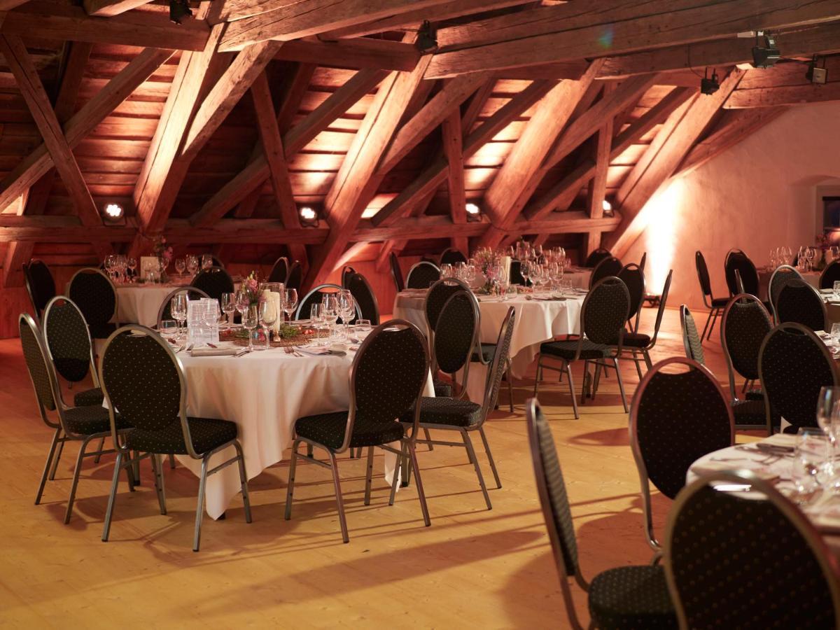 Auberge De Bellelay Restaurant Chez Aron Balde المظهر الخارجي الصورة
