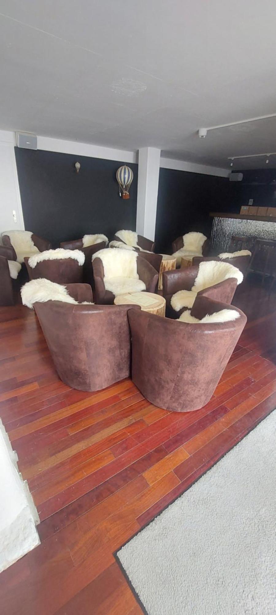 Auberge De Bellelay Restaurant Chez Aron Balde المظهر الخارجي الصورة