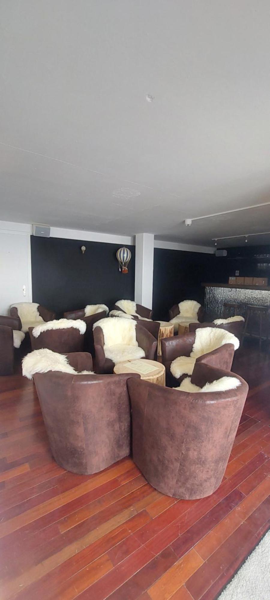 Auberge De Bellelay Restaurant Chez Aron Balde المظهر الخارجي الصورة
