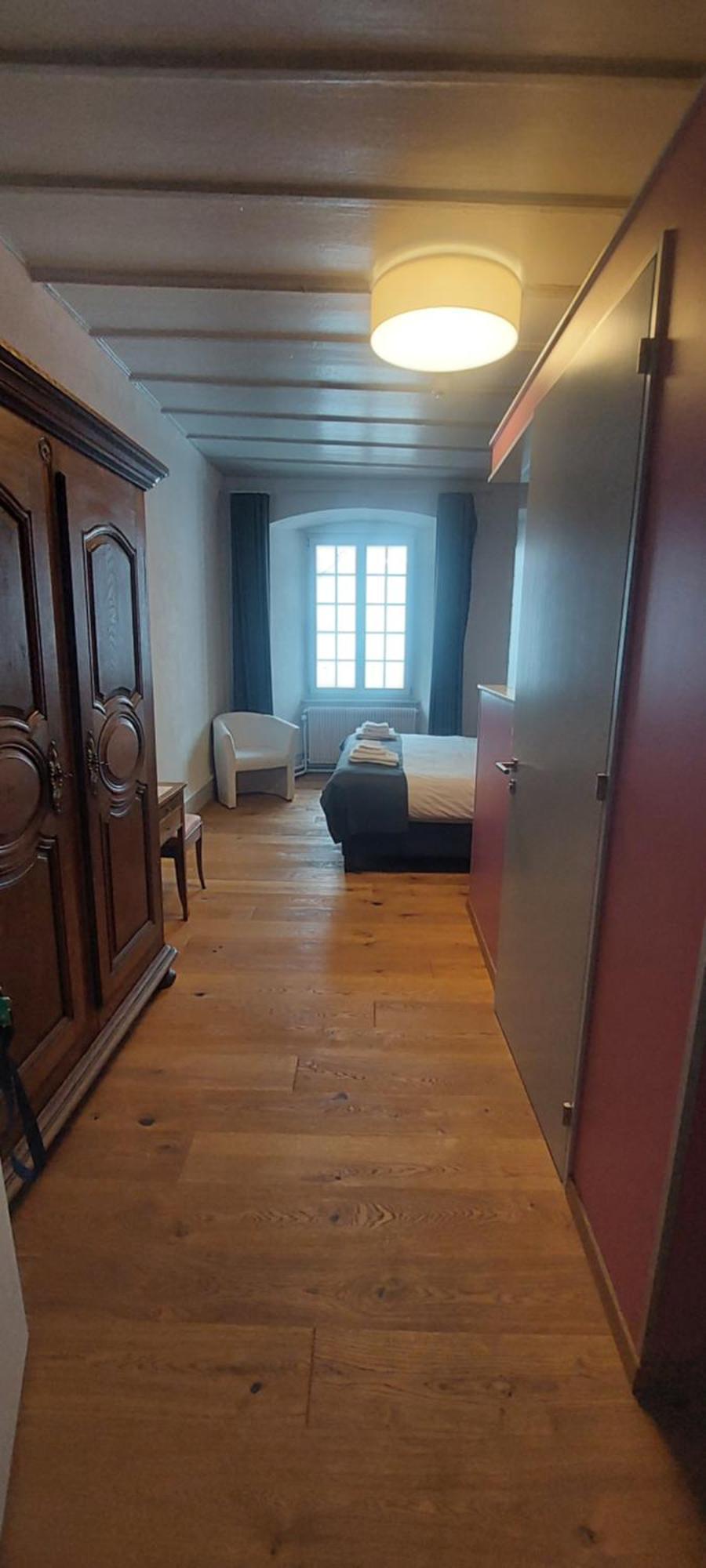 Auberge De Bellelay Restaurant Chez Aron Balde المظهر الخارجي الصورة