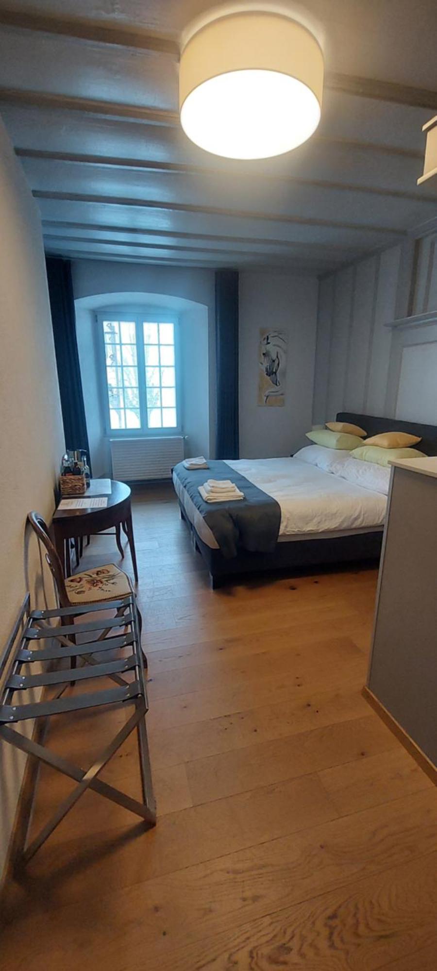 Auberge De Bellelay Restaurant Chez Aron Balde المظهر الخارجي الصورة